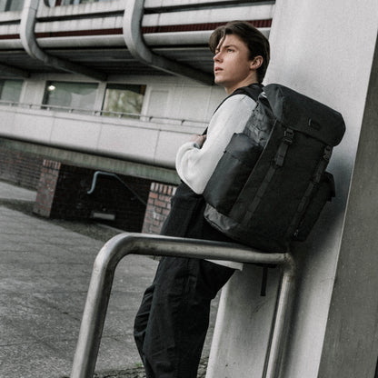 2022_berlin_evergreen_model_shot_male_031_D334-0003-F