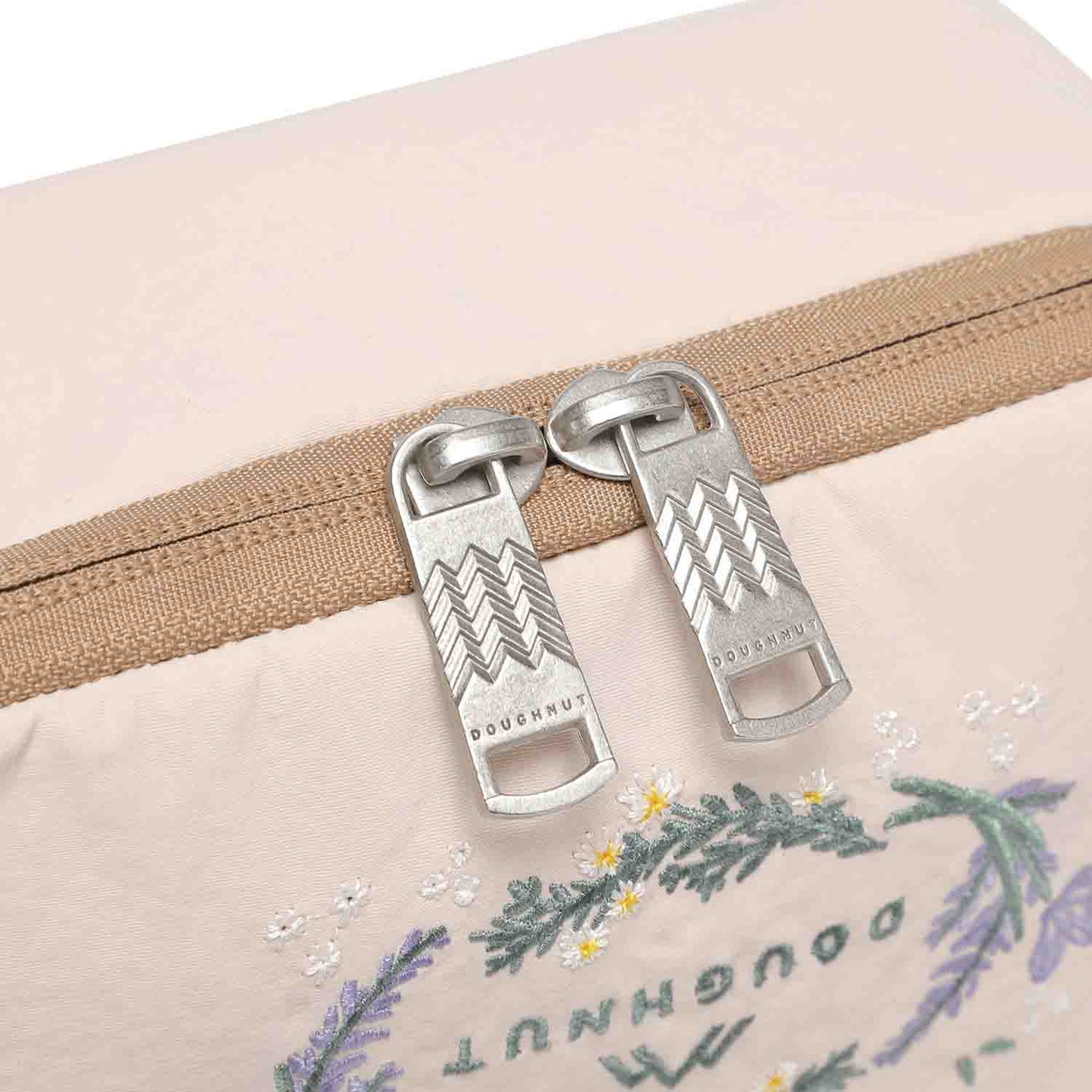 Corolla Sweetened Fantasy Series Pouch