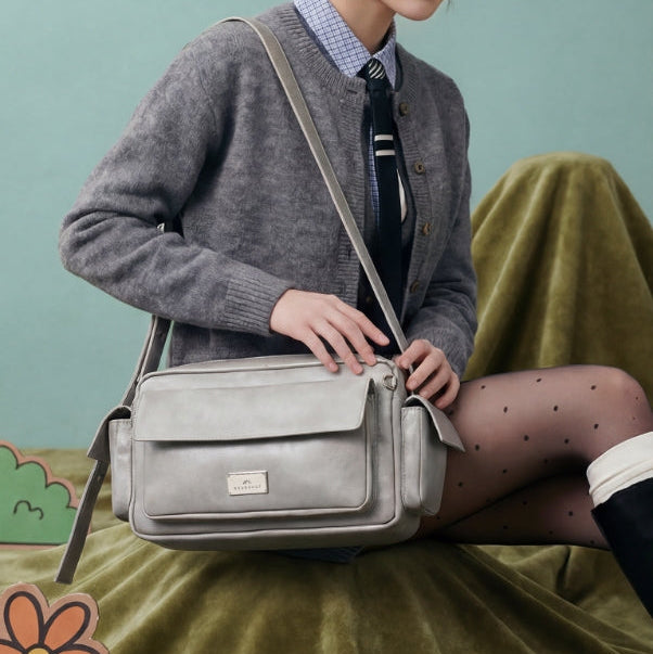 Elizabeth Errands Series Crossbody bag